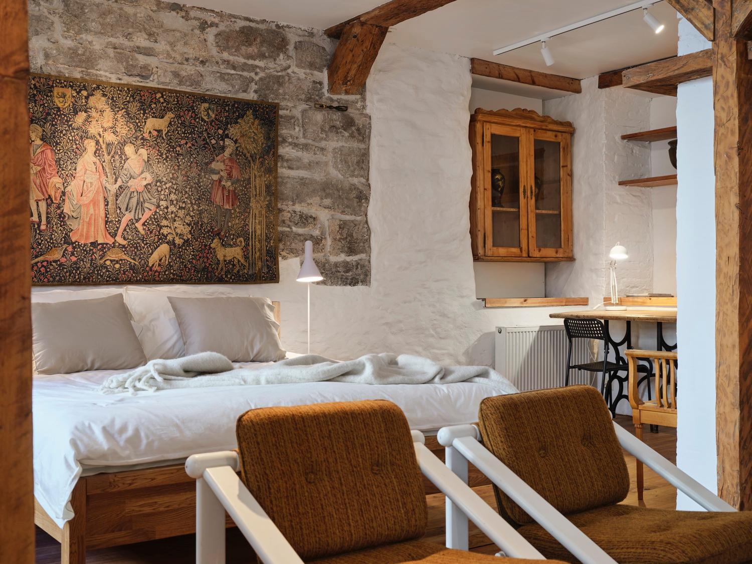 Historic Apartment With Private Garden In Old Town Tallinn Eksteriør billede