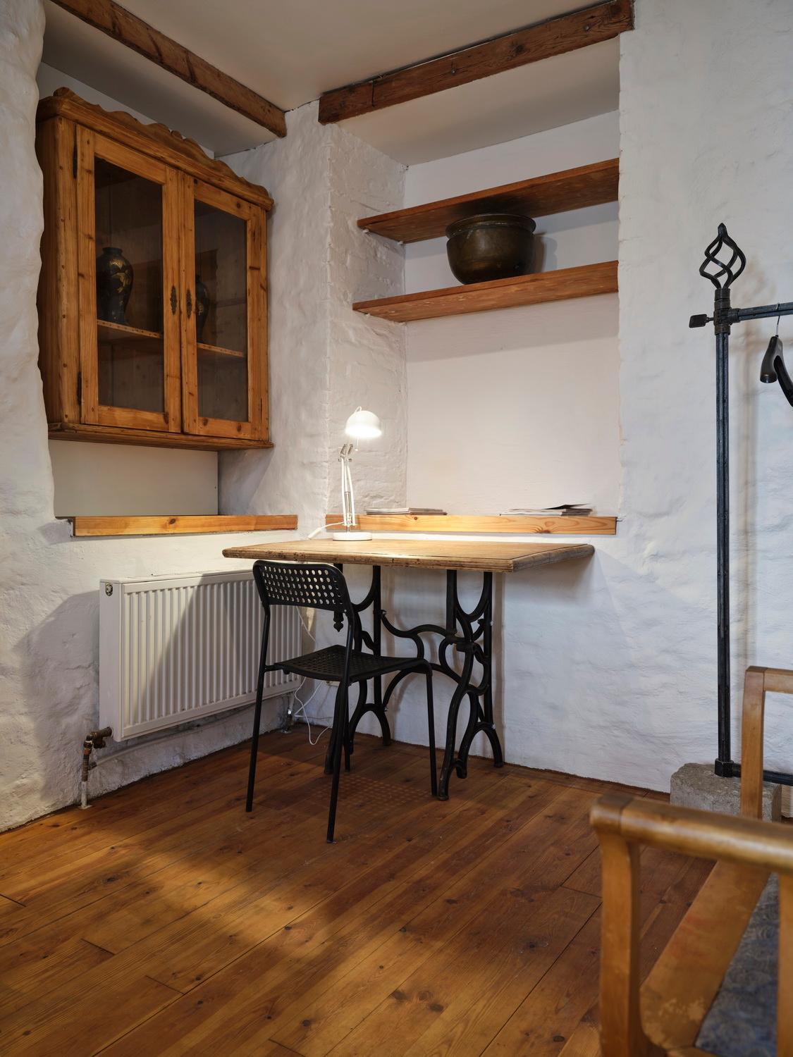 Historic Apartment With Private Garden In Old Town Tallinn Eksteriør billede
